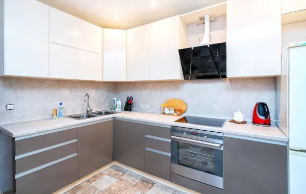 Фото Кухня ЗОВ заказ БР23 Пост 5 Земляной F5342RIG/Пост 5 Белый античный F7932Rig